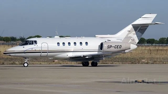 Hawker 750