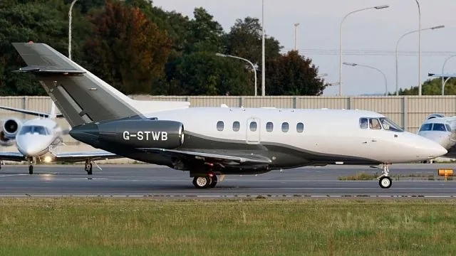 Hawker 750