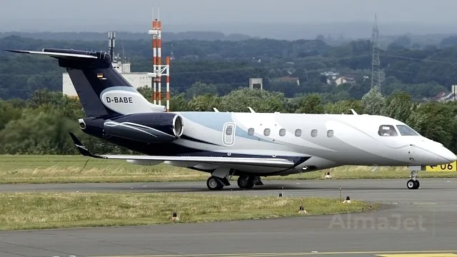 Embraer Legacy 500