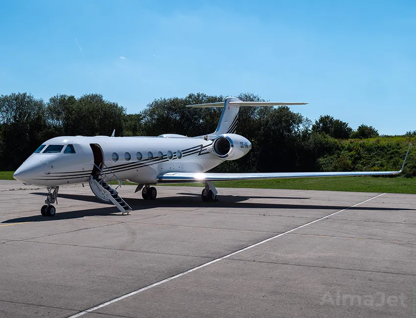 Gulfstream G-550