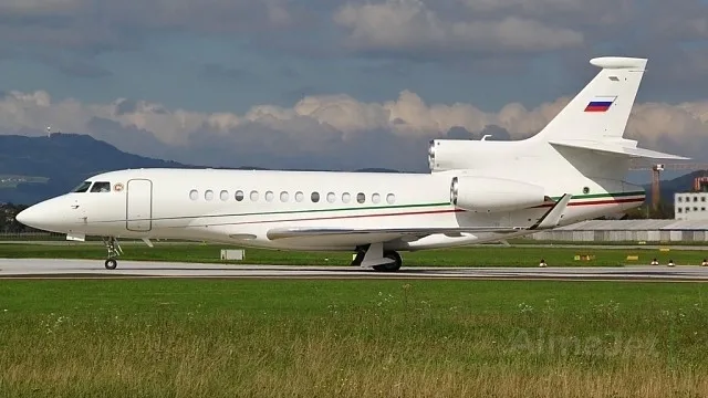 Falcon 900 C