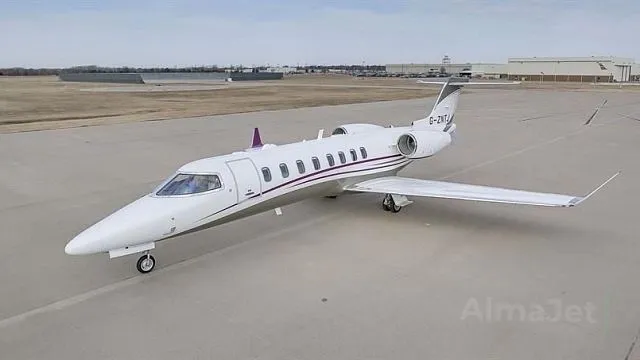 Learjet 75