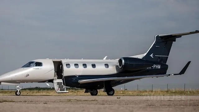 Phenom 300
