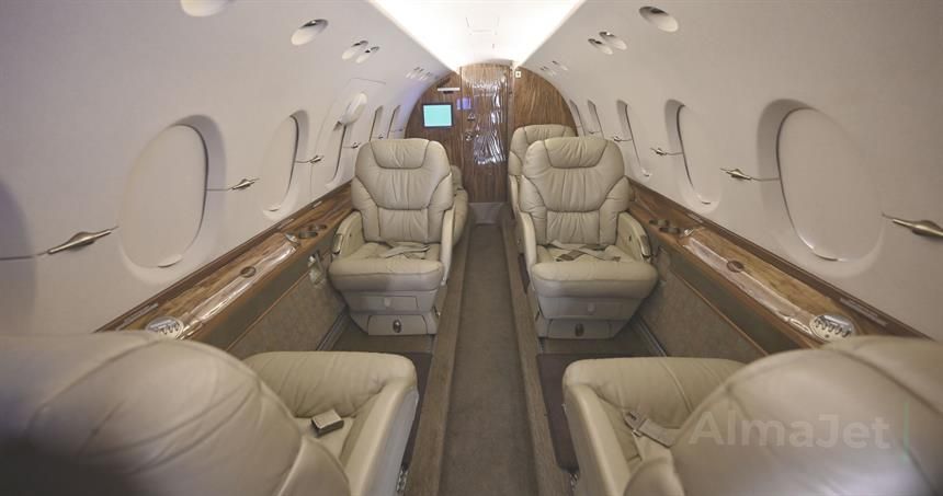 Hawker 800XP