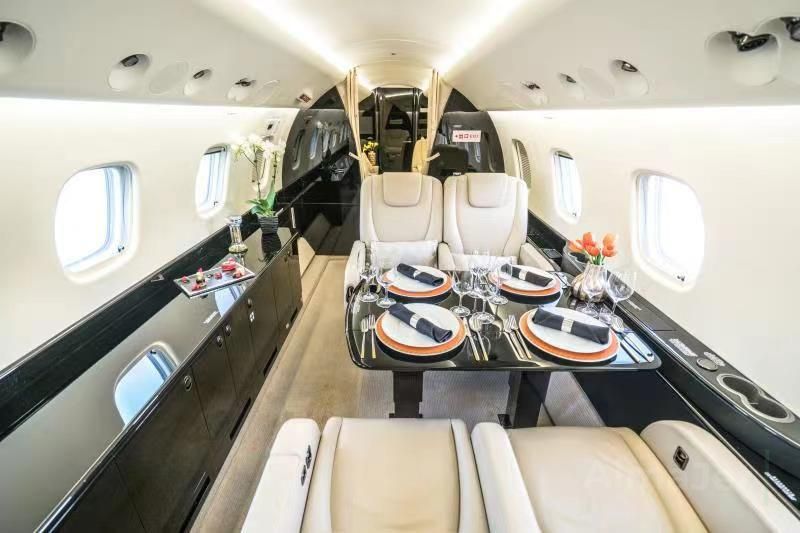 Embraer Legacy 650