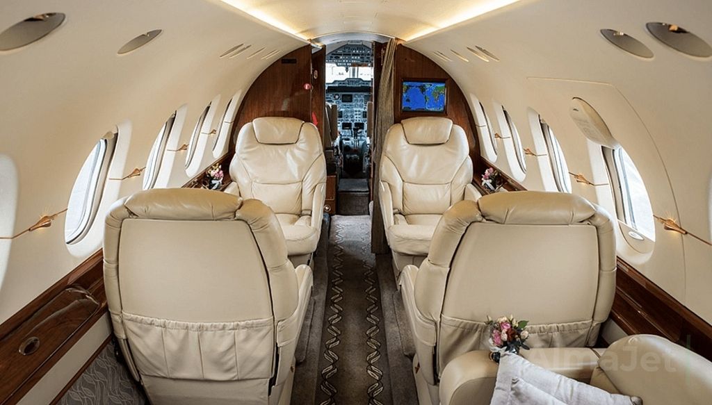Hawker 800XP