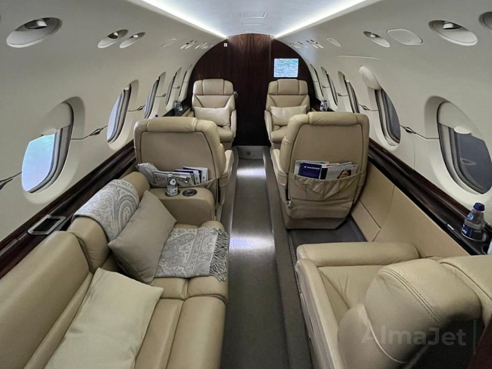 Hawker 900XP